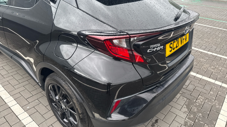 Toyota C-HR 1.8 Hybrid Design 5dr CVT Hybrid Hatchback